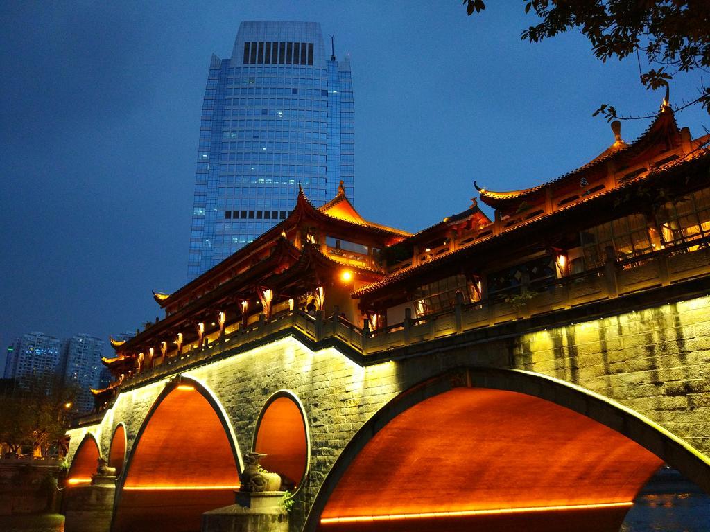 Chengdu Rising Butterfly Hotel Bagian luar foto