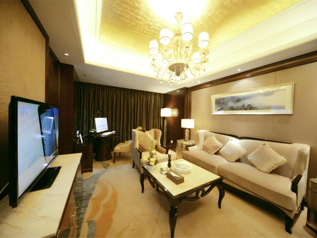 Chengdu Rising Butterfly Hotel Bagian luar foto
